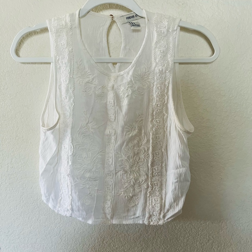 Forever 21 White Sleeveless Embroidered Lace Camisole
